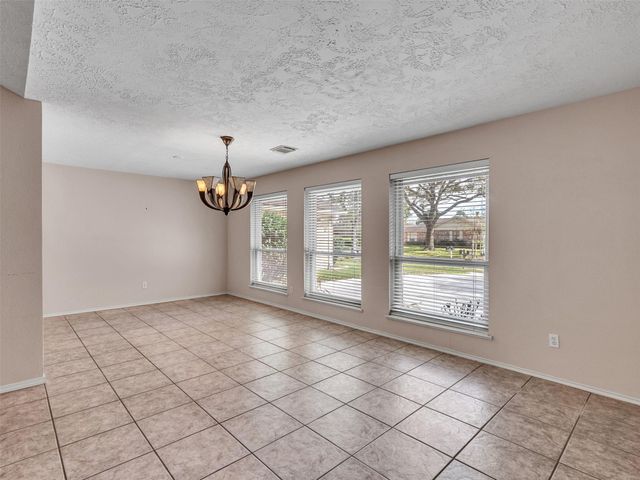 2819 Poplar Creek Lane, Pearland, TX 77584
