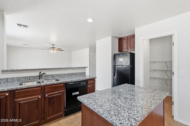 11216 W PIERSON Street, Phoenix, AZ 85037