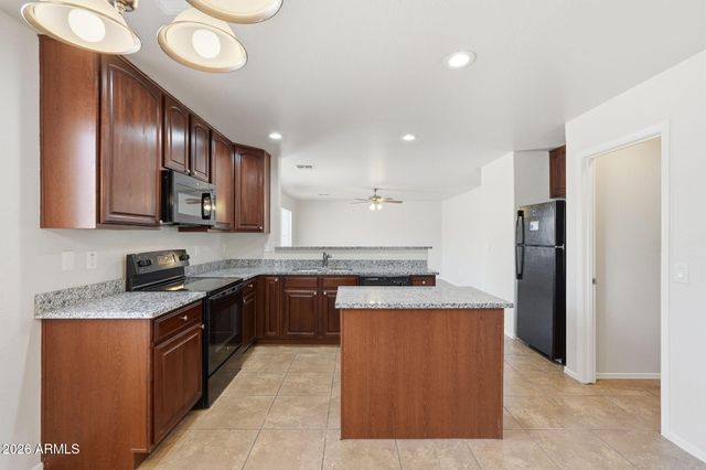 11216 W PIERSON Street, Phoenix, AZ 85037