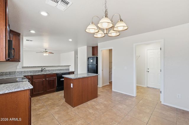 11216 W PIERSON Street, Phoenix, AZ 85037