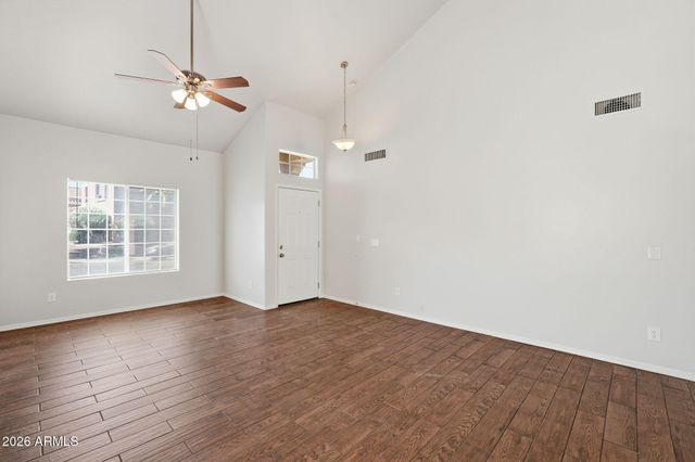 11216 W PIERSON Street, Phoenix, AZ 85037