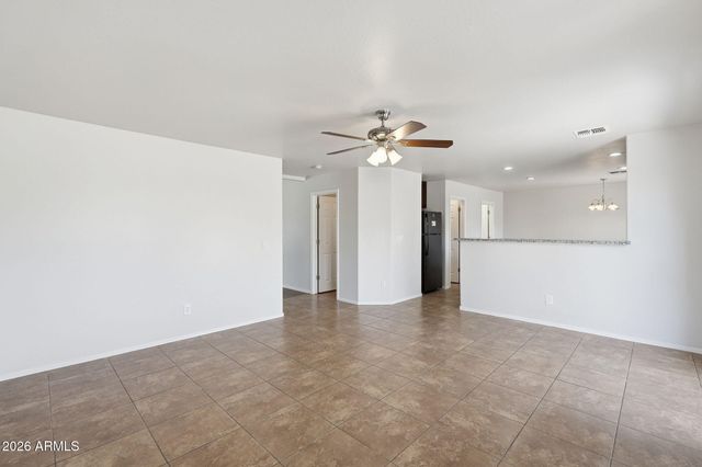 11216 W PIERSON Street, Phoenix, AZ 85037