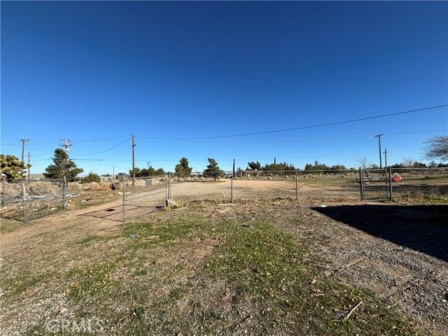 9950 Sonora Road, Phelan, CA 92371