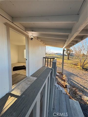 9950 Sonora Road, Phelan, CA 92371