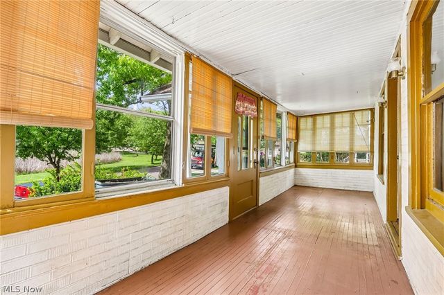 549 Parkdale Drive, Akron, OH 44307