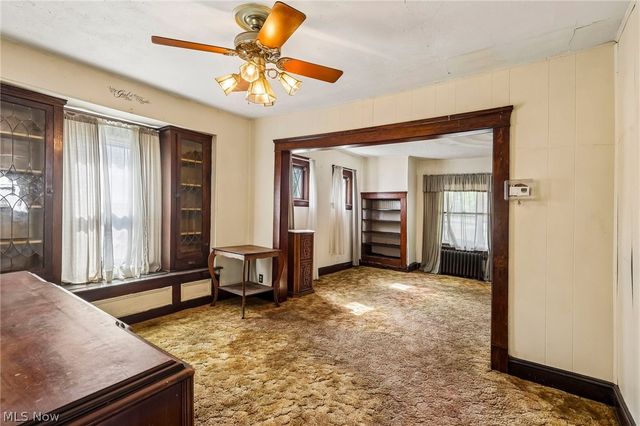 549 Parkdale Drive, Akron, OH 44307