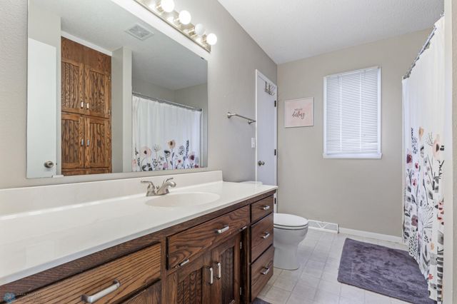 1922 18th Street S, Fargo, ND 58103