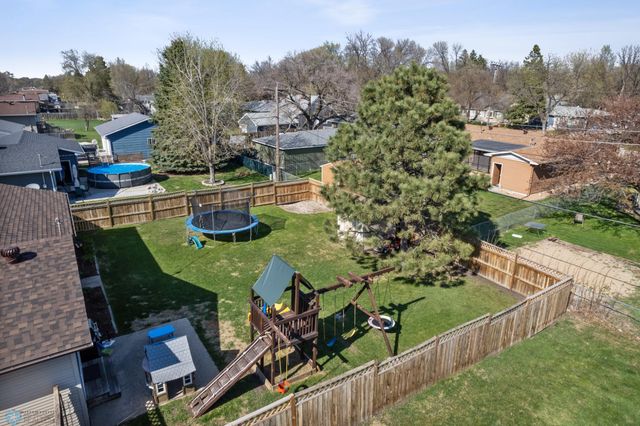 1922 18th Street S, Fargo, ND 58103