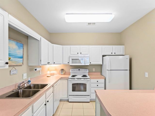 108 Ricemill Cir Apt 2, Sunset Beach, NC 28468