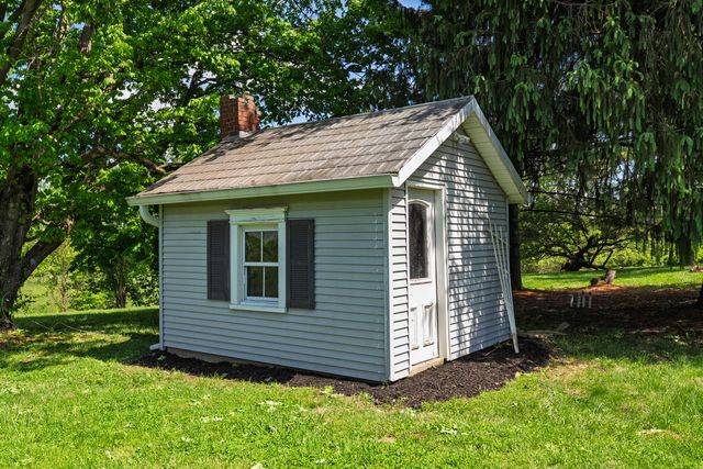 5009 Petersburg Road, Petersburg, KY 41080