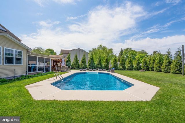2100 FREDERICK CT, Vineland, NJ 08361