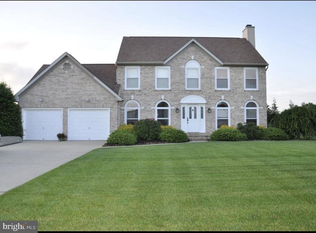 2100 FREDERICK CT, Vineland, NJ 08361