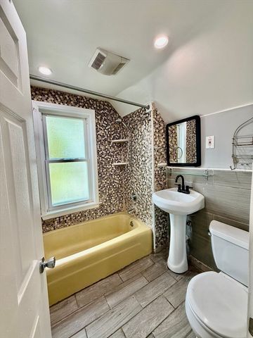 10 Clark St 3, Quincy, MA 02171