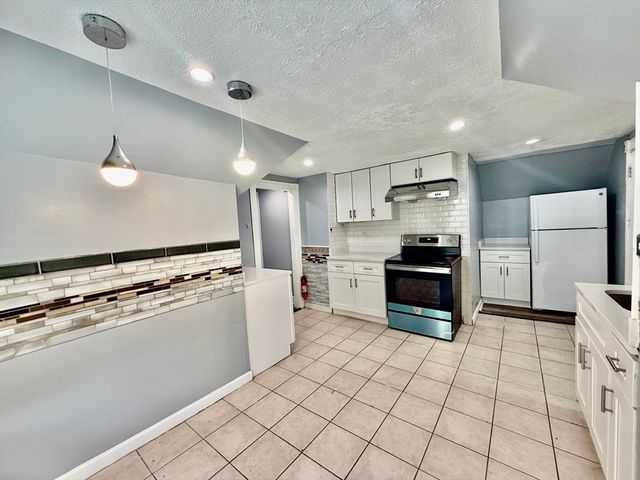 10 Clark St 3, Quincy, MA 02171