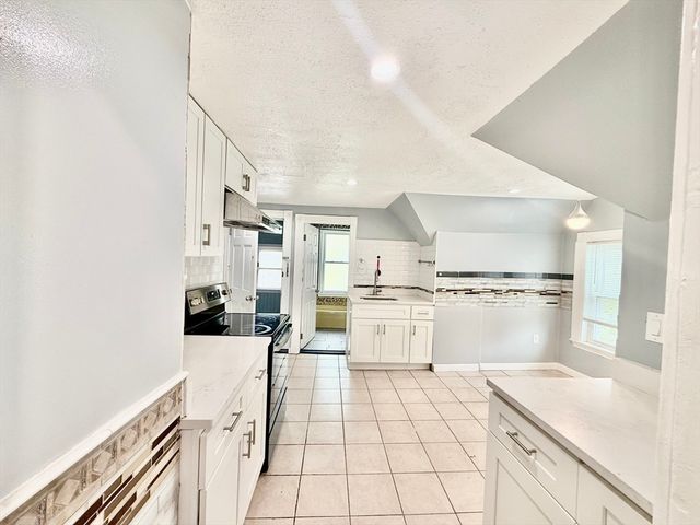 10 Clark St 3, Quincy, MA 02171