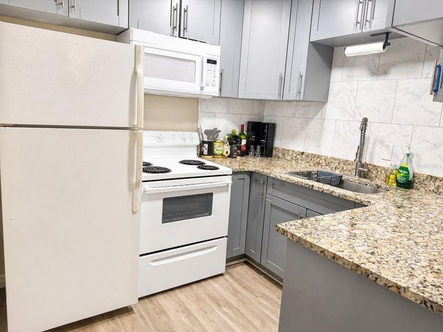 1320 MORELAND DRIVE 27, Clearwater, FL 33764