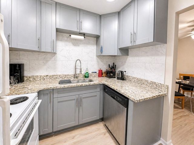 1320 MORELAND DRIVE 27, Clearwater, FL 33764