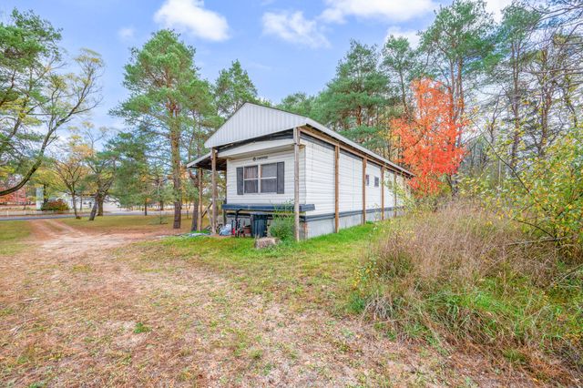 18751 16 Mile Rd, Big Rapids Twp, MI 49307