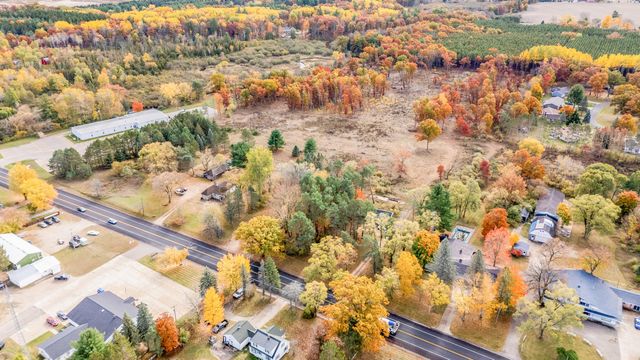 18751 16 Mile Rd, Big Rapids Twp, MI 49307