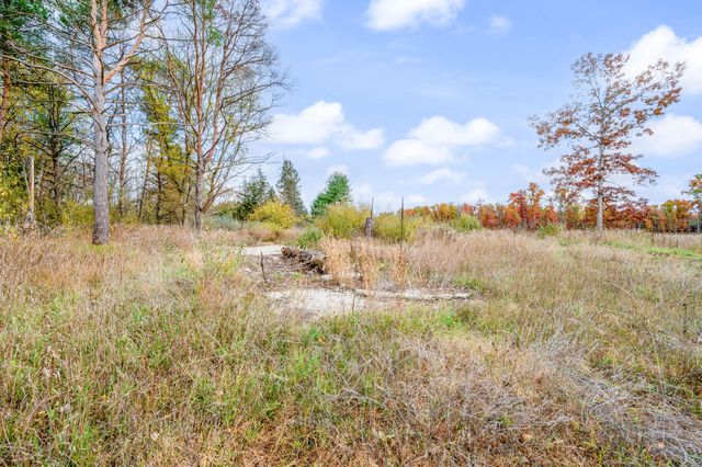 18751 16 Mile Rd, Big Rapids Twp, MI 49307