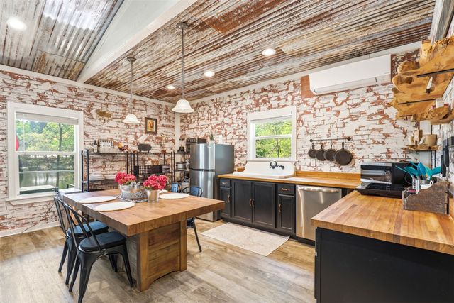 132 King George Road, Scroggins, TX 75480