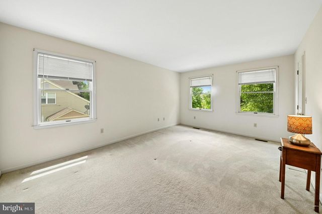 4245 ALDER RD, Bethlehem, PA 18020