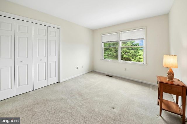 4245 ALDER RD, Bethlehem, PA 18020