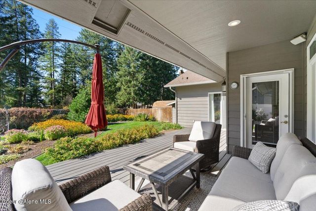 12975 N Ferndale Dr, Hayden, ID 83835