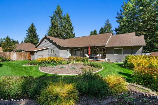 12975 N Ferndale Dr, Hayden, ID 83835