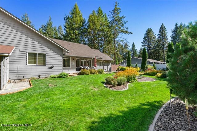 12975 N Ferndale Dr, Hayden, ID 83835