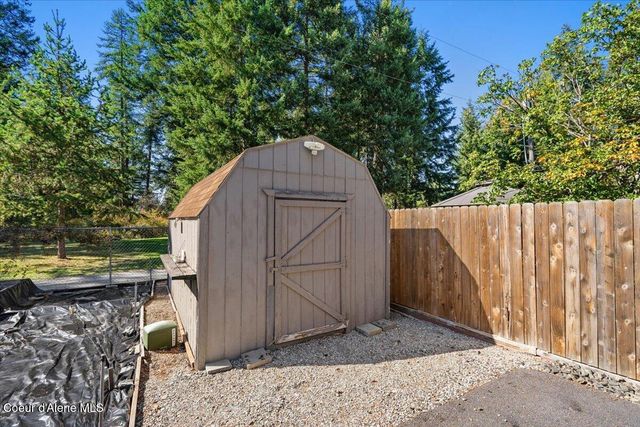 12975 N Ferndale Dr, Hayden, ID 83835