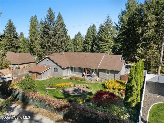 12975 N Ferndale Dr, Hayden, ID 83835