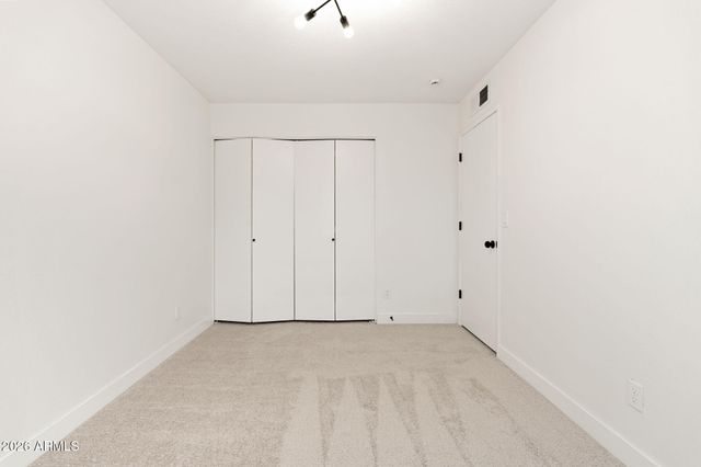 2832 E WALTANN Lane 1, Phoenix, AZ 85032