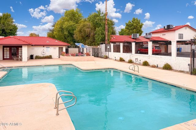 2832 E WALTANN Lane 1, Phoenix, AZ 85032