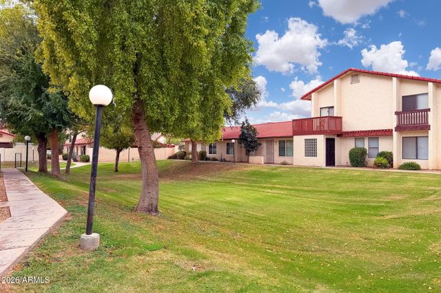 2832 E WALTANN Lane 1, Phoenix, AZ 85032
