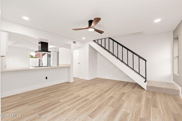 2832 E WALTANN Lane 1, Phoenix, AZ 85032