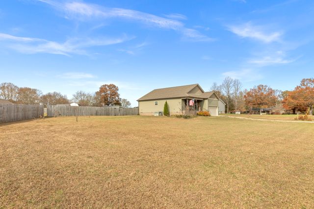 77 Shawna Ln, Hillsboro, TN 37342
