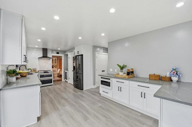 809 Midvale Lane, San Jose, CA 95136