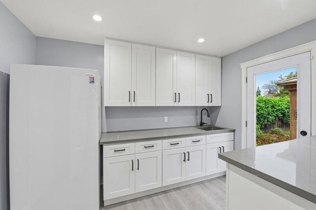 809 Midvale Lane, San Jose, CA 95136