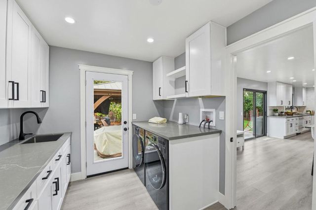 809 Midvale Lane, San Jose, CA 95136