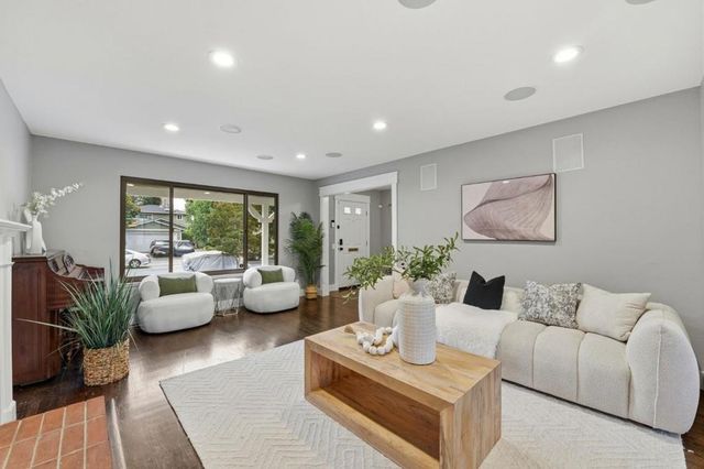 809 Midvale Lane, San Jose, CA 95136