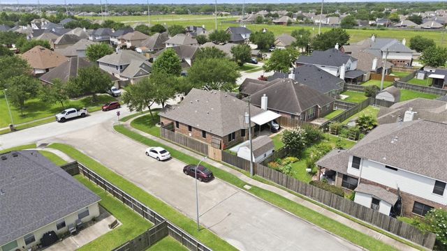 2121 Sugar Hill Drive, Deer Park, TX 77536