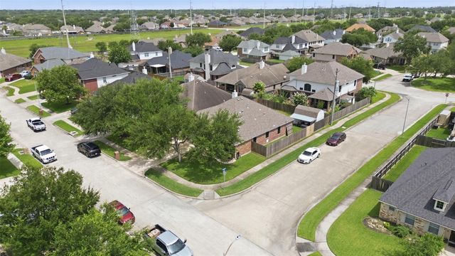 2121 Sugar Hill Drive, Deer Park, TX 77536