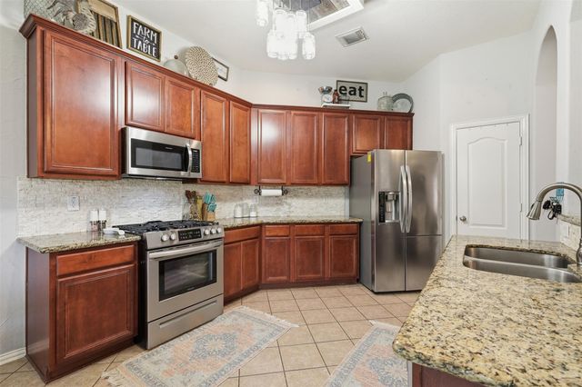 2121 Sugar Hill Drive, Deer Park, TX 77536