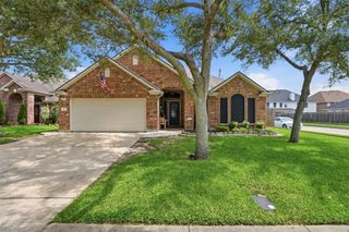 2121 Sugar Hill Drive, Deer Park, TX 77536
