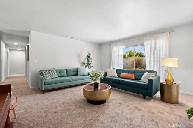 1476 Val Mar Drive, San Bernardino, CA 92404