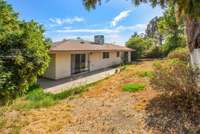 1476 Val Mar Drive, San Bernardino, CA 92404