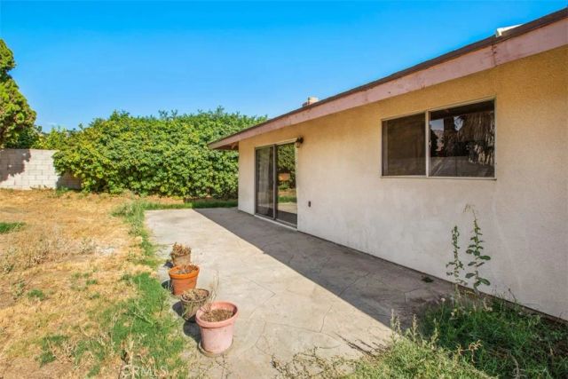 1476 Val Mar Drive, San Bernardino, CA 92404