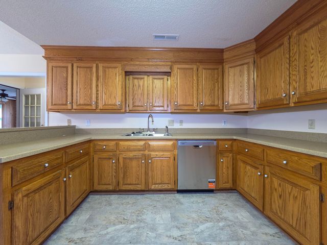924 Saltwood Road, Sumter, SC 29154