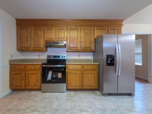 924 Saltwood Road, Sumter, SC 29154